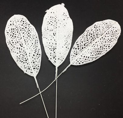 FEUILLE PAILLETEE blanche sur pique.
