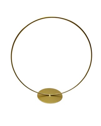 Cercle (anneau) doré, sur base métallique.